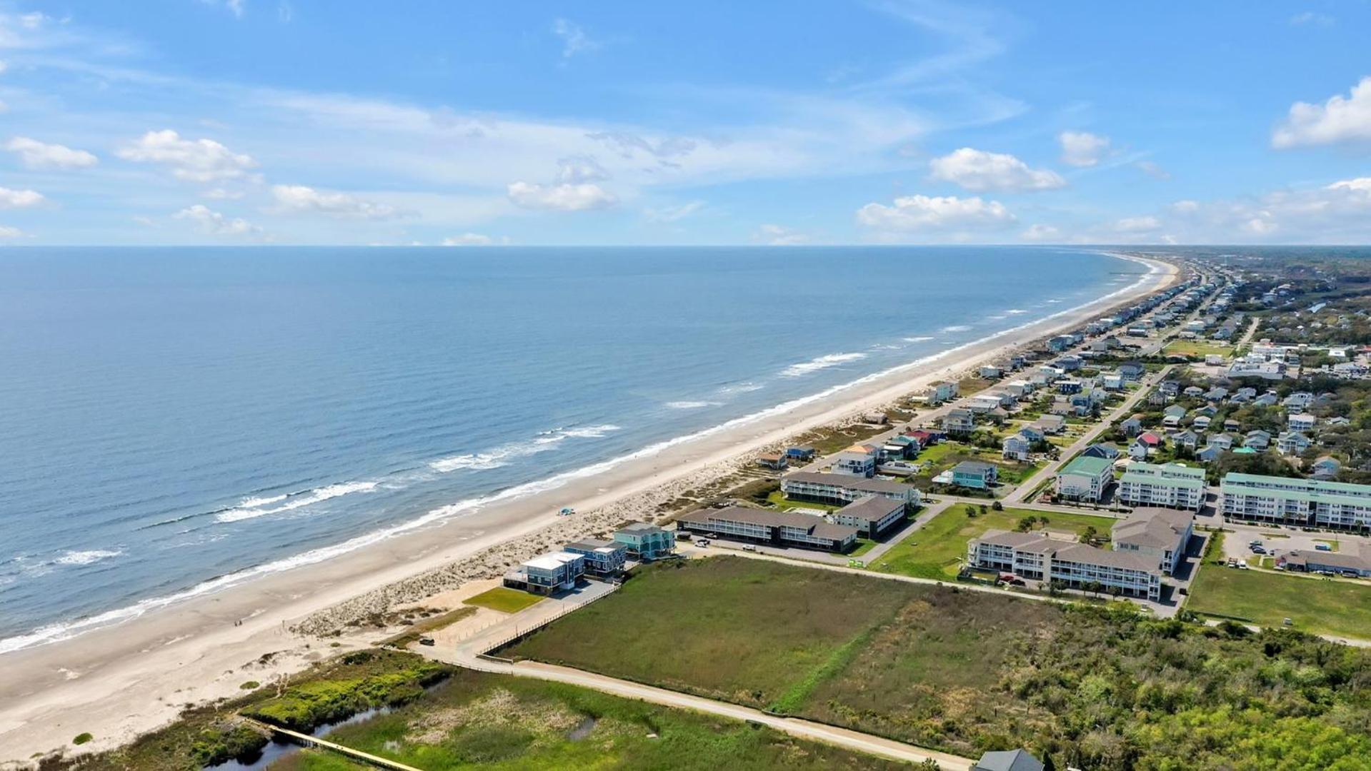 Aquila East Villa Oak Island Exterior photo